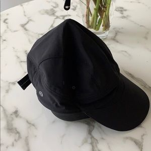 Black lululemon hat